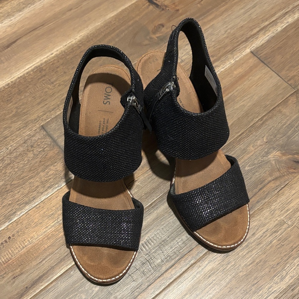 Toms Black Sandals